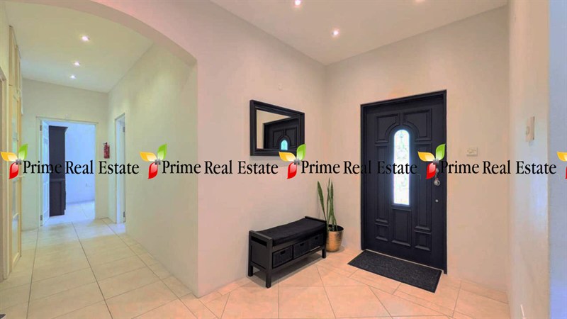 Property For Sale: Sunny Heights Villa Villa Fountain RefJWVFP405